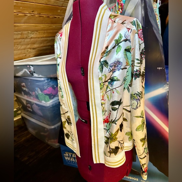 New Awesome White Floral Bomber Jacket with Glitter Retro Sporty Trim by SHEIN! - Picture 4 of 9